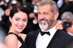 Mel Gibson je devítinásobným otcem, narodil se mu chlapeček Lars