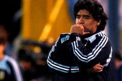 Pokud Argentina vyhraje MS, Maradona půjde do naha
