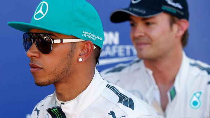 Zatímco Nico Rosberg se po Monaku směje, Lewis Hamilton přemýšlí o odvetě.
