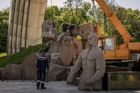 Kyjev odstraní pomník upomínající na přátelství s Ruskem, umístí ho do muzea
