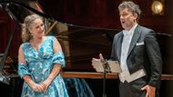 Sopranistka Diana Damrau a tenorista Jonas Kaufmann na písňovém recitále v pražském Obecním domě.