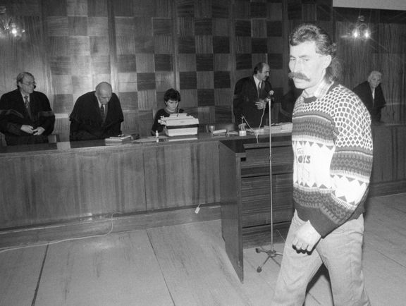 Václav Bareš na snímku ze soudní síně z roku 1993. Soud případ po roce 1990 znovu otevřel a vyměřil mu 11,5 roku vězení (mezitím si už odseděl o rok víc).
