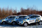 Česká policejní auta selhávala v terénu na uprchlických misích. Šéf rychle nakoupil nové toyoty