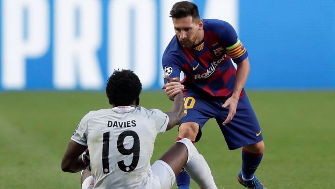 Velkým idolem Alphonsa Daviese byl dlouho Lionel Messi. Ve čtvrtfinále Ligy mistrů se potkali na trávníku.