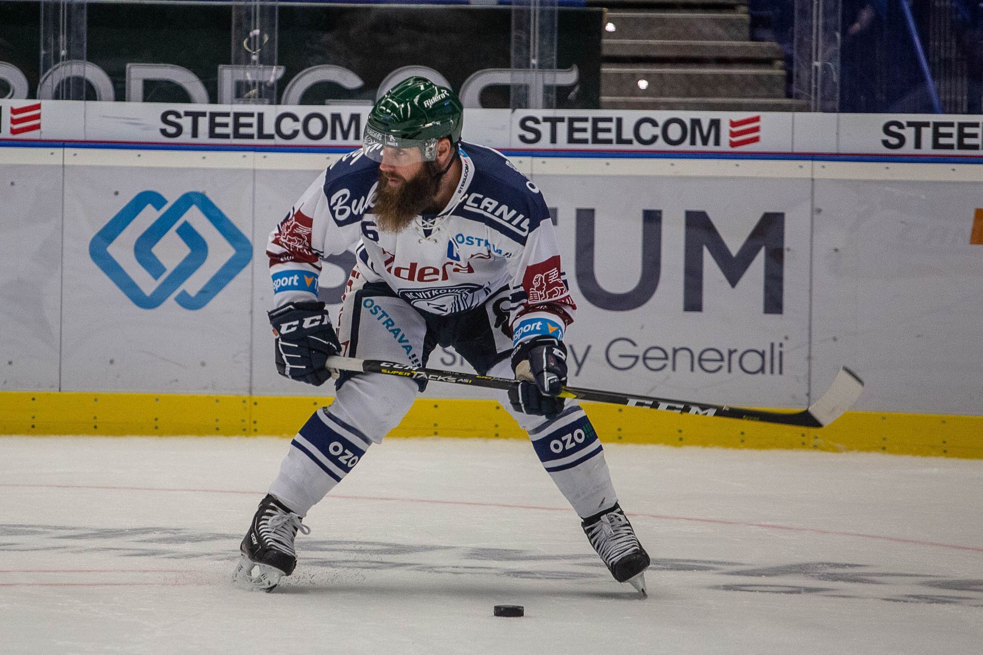 33. kolo hokejové Tipsport extraligy, Vítkovice - Třinec: Vítkovický kapitán Jan Výtisk