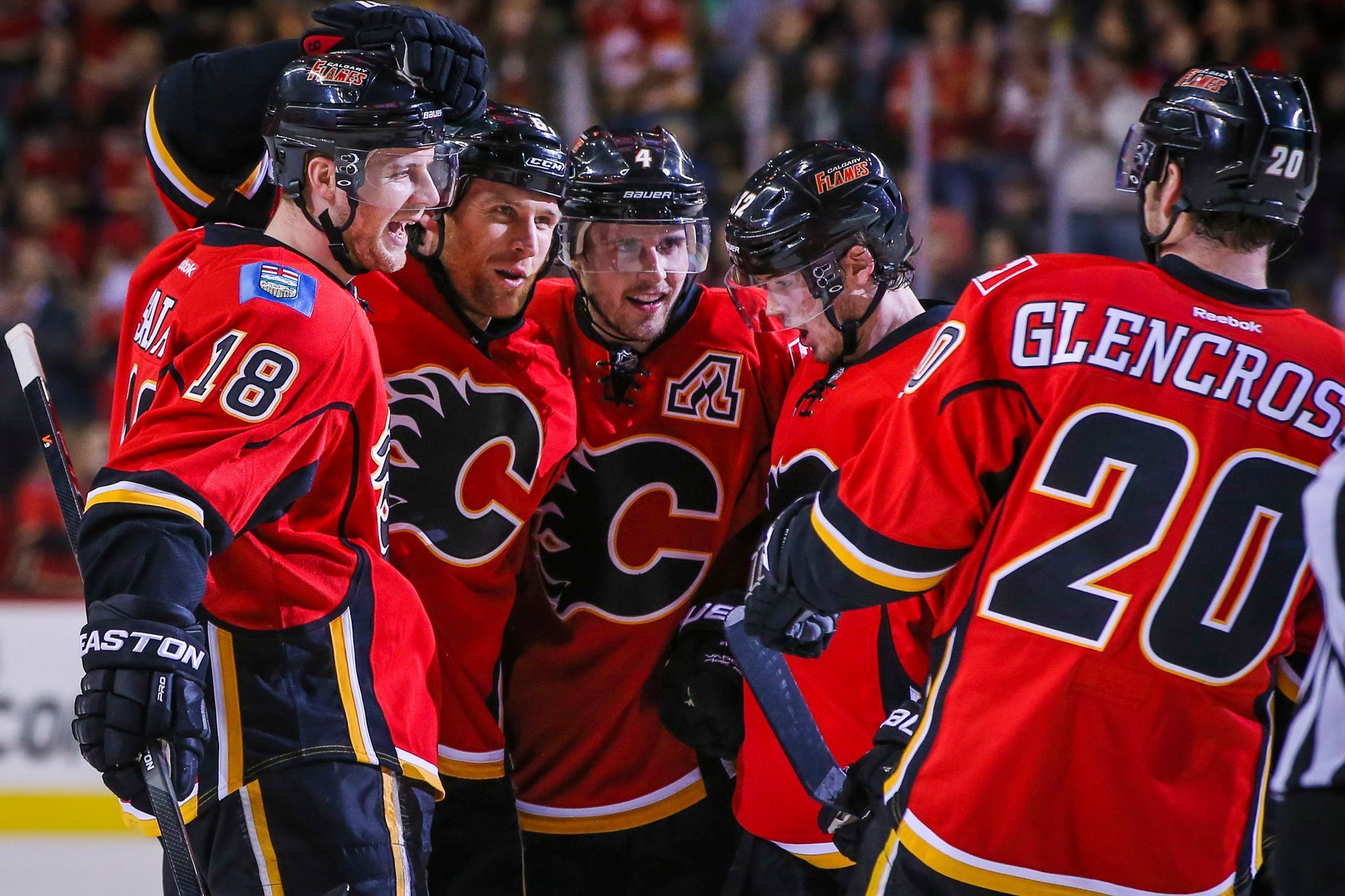 Gólová radost hráčů Calgary Flames