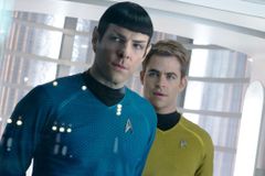 Star Trek míří do temnoty s významným ziskem