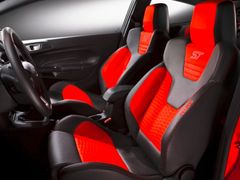 Sedačky Recaro jsou nyní ve standardní výbavě