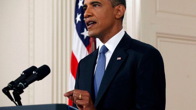 Barack Obama oznamuje v přímém přenosu, jak budou USA stahovat vojáky z Afghánistánu. 22. čevna 2011