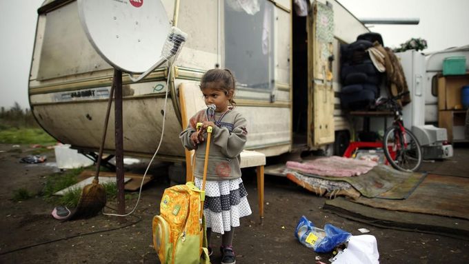 Romové v táboře ve Francii. Ilustrační foto.