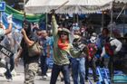 Thajsko bouří. Zemřeli čtyři lidé, premiérce hrozí soud