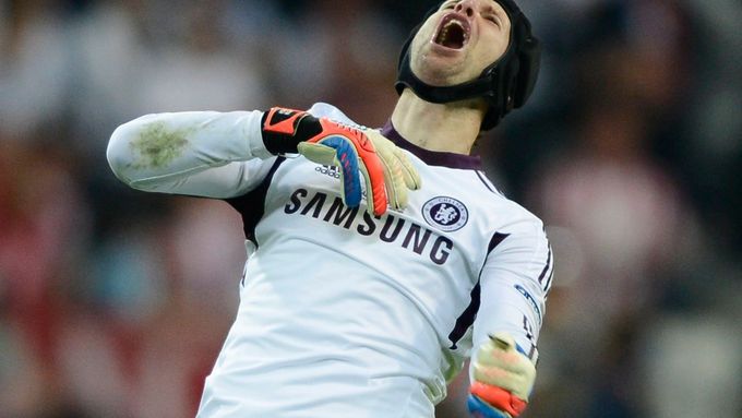 Petr Čech slaví triumf v Lize mistrů. Teď je Chelsea podle něj na začátku nové éry.