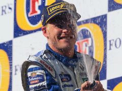 Jacques Villeneuve vyhrál ve formuli 1 celkem jedenáct závodů.