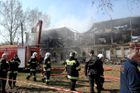V ubytovně uhořelo 21 Poláků, po dalších 11 se pátrá