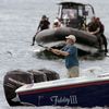 George Bush rybaří s ochrankou 2007 loď