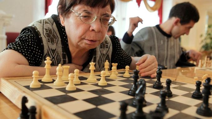 Šachy s důchody pokračují. Ilustrační snímek.