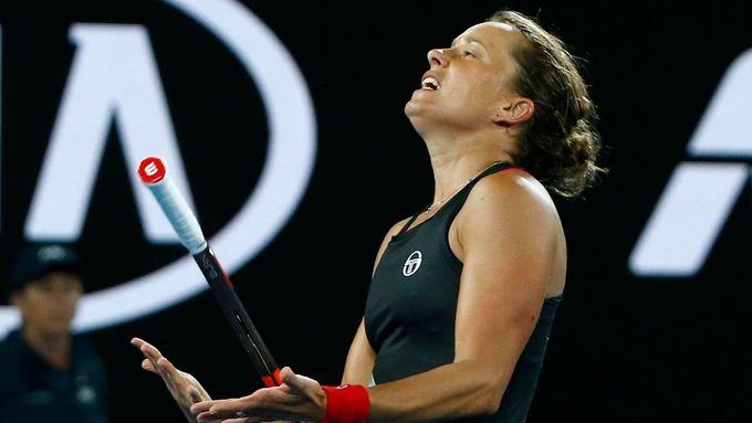 Barbora Strýcová loni na Australian Open vypadla v prvním kole.