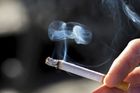 Společenský tlak je důležitý, i mě donutil přestat kouřit, říká vládní odborník přes závislosti