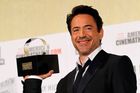 Robert Downey a scenárista Temného případu chystají seriálový remake Perryho Masona