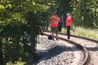 Muž nastražil stromy na koleje, aby se Češi báli muslimů. Za terorismus mu hrozí doživotí