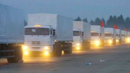 Konvoj 280 ruských nákladních aut, která vezou humanitární pomoc na Ukrajinu.