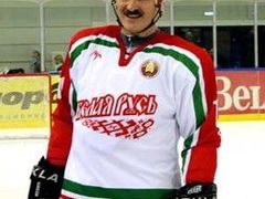 Za organizování demonstrací proti prezidentu Alexandru Lukašenkovi (na snímku) byl Kozulin odsouzen k pěti letům vězení