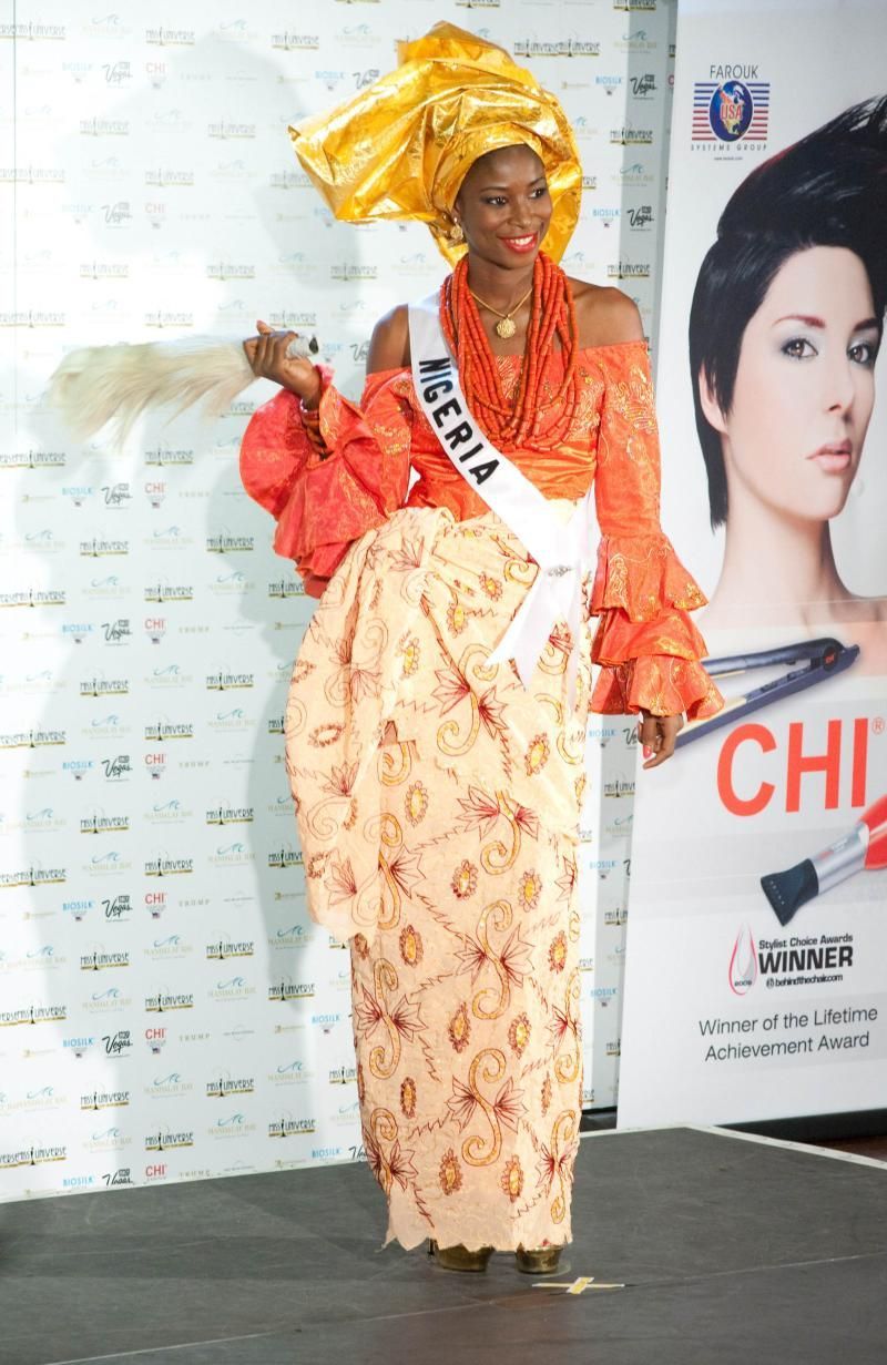 Finalistky Miss Universe v národních kostýmech - Miss Nigérie