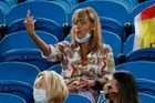 Ostuda v Melbourne: Opilá divačka útočila na Nadala, tenisový šampion se jí vysmál