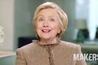 Ženy jsou budoucnost, řekla Clintonová na videu. Vystoupila poprvé od Trumpovy inaugurace