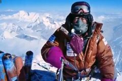 Rekord pokořen, na Everest vystoupal 80letý Japonec