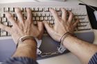 Hackeři okradli ruské a ukrajinské banky o pět miliard