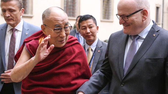 Daniel Herman s tibetským duchovním vůdcem dalajlámou.