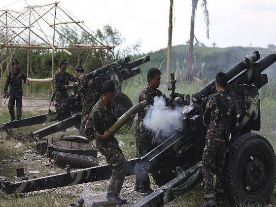 Infobox Filipínská armáda ostřeluje pozice MILF