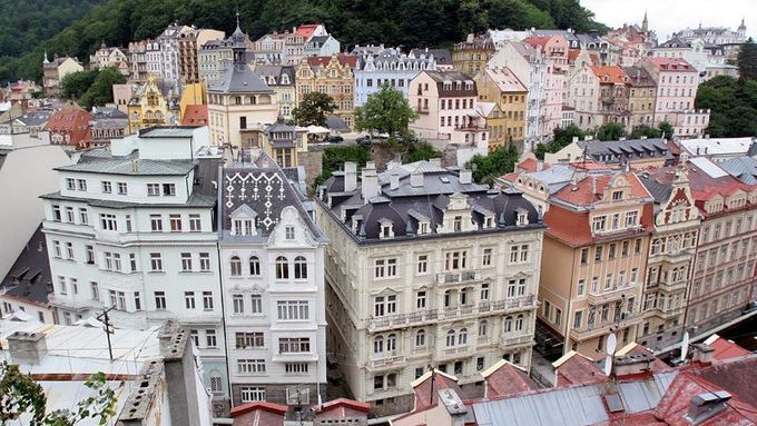 Foto: Komu patří Karlovy Vary? Polovinu domů vlastní občané bývalého Sovětského svazu