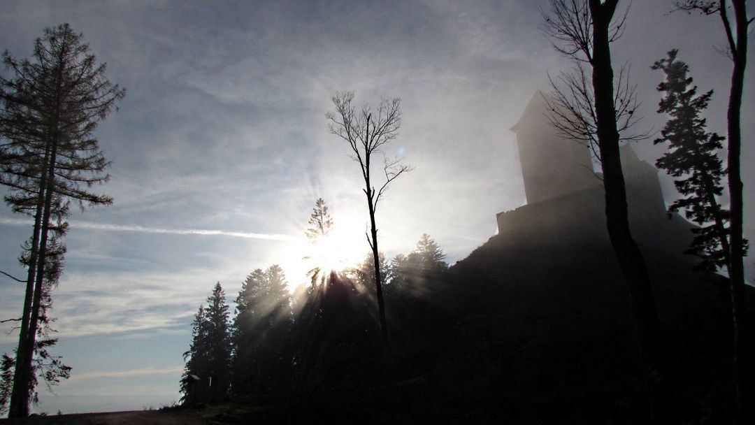 Hrad Kašperk na podzim