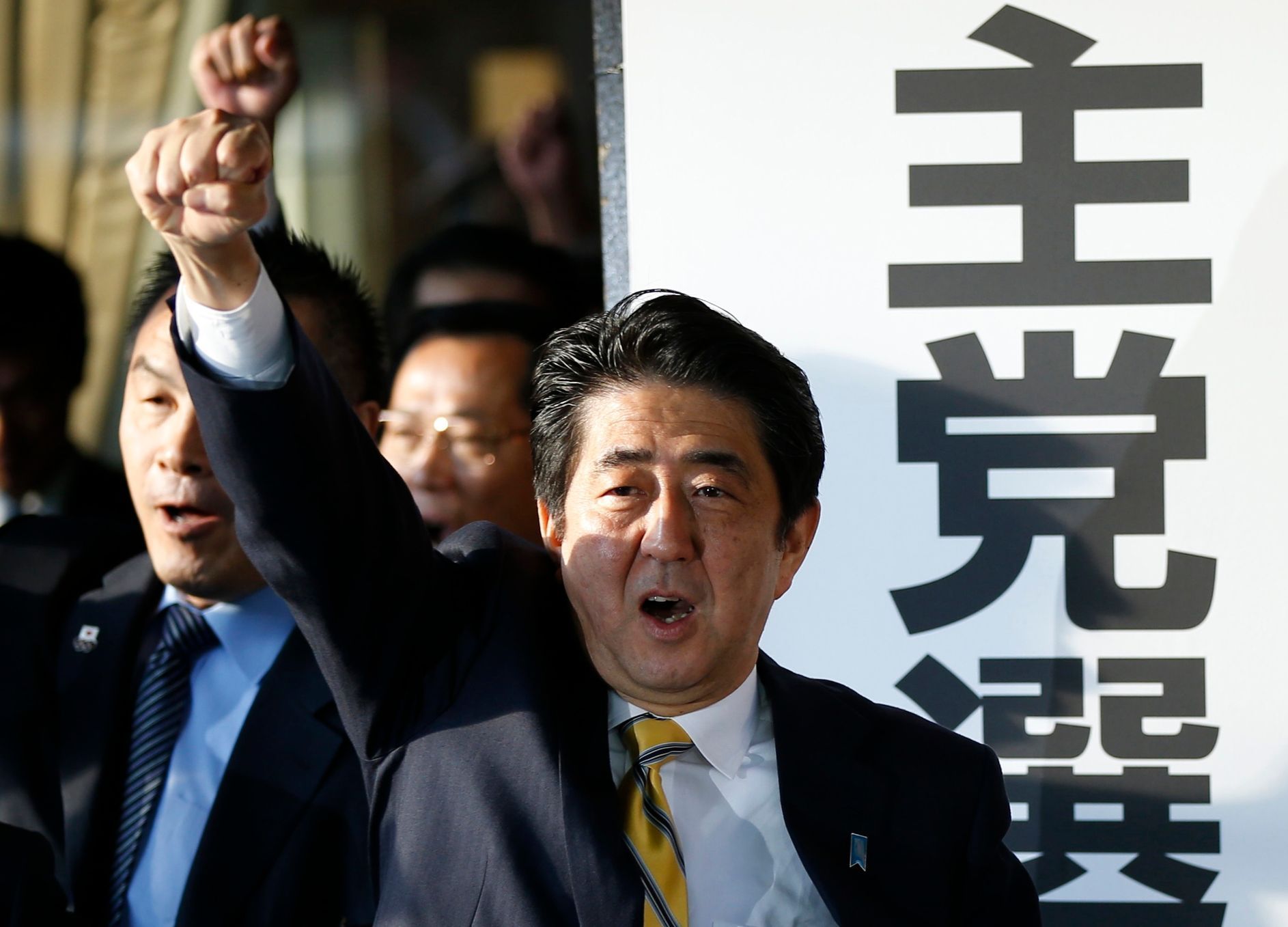 Šinzó Abe - předčasné volby - Japonsko - vítězství