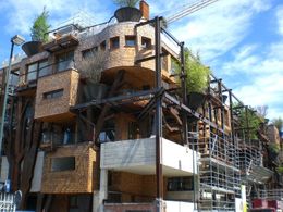 Zelená architektura: Tak vypadá dům, ve kterém najdete 150 stromů