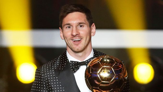 Lionel Messi si v pondělí z Curychu odnesl už čtvrtý Zlatý míč. Podívejte se, co všechno se na Galavečeru FIFA stalo.