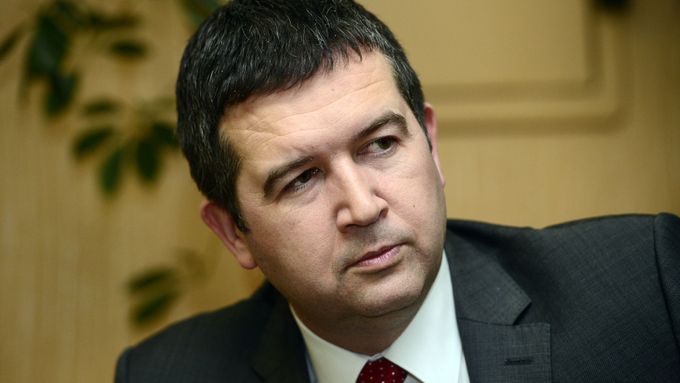 Spolupracovat, ale zároveň bojovat o voliče s hnutím ANO chce nový šéf ČSSD Jan Hamáček.