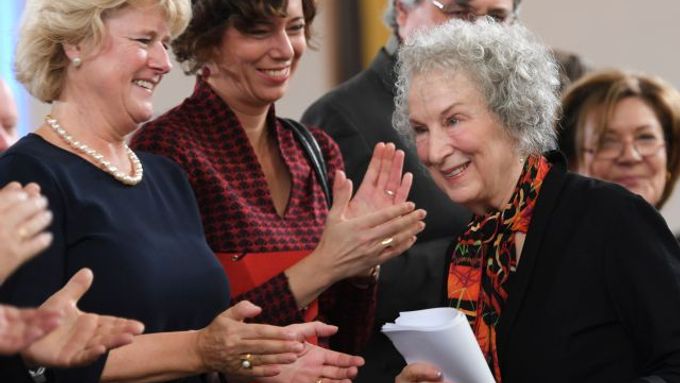 Margaret Atwoodová na letošním frankfurtském knižním veletrhu, kde byla jednou z hvězd.