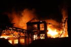 Policie odhalila podvod při požáru skladu v České Lípě