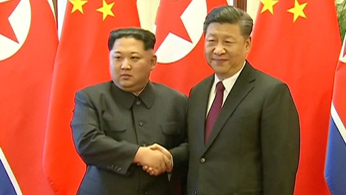 Kim Čong-un byl u čínského prezidenta Si Ťin-pchinga. Mluvil o bezjaderné Severní Koreji.