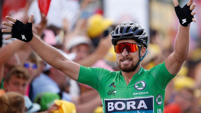 Peter Sagan vítězí v páté etapě Tour de France 2018