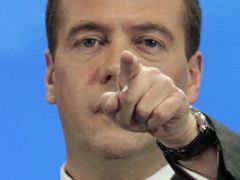 Prezident Medveděv chystá prohlášení o krocích, kterými Rusko zareaguje na americkou protiraketovou obranu v Evropě.