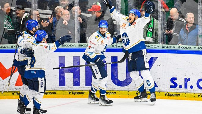 Eduards Tralmaks koncertoval při nevídaném obratu Kladna v Mladé Boleslavi.