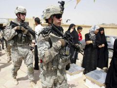 Bez amerických vojáků to zatím v Iráku nejde.
