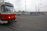 První jarní den vystoupil před šestou večerní z tramvaje na Prašném mostě v Praze, aby se setkal s Paulem Thummelem, vysokým komisařem německé tajné služby naverbovaným jako agent A-54 československou zpravodajskou službou.