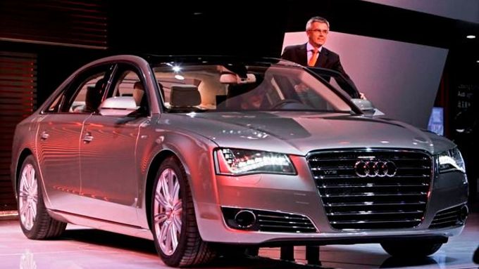 Nové Audi A8 s prodlouženou karosérií mělo nedávno premiéru na autosalonu v Pekingu