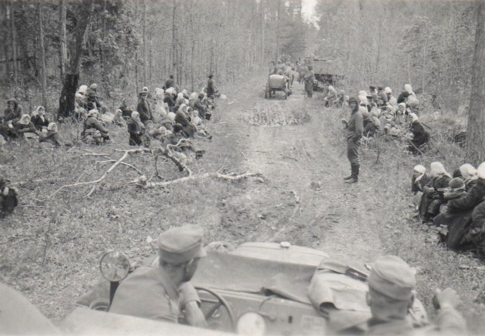 Fotogalerie / Romský holocaust / Jednorázové užití / The Robert Dawson Romany Collection