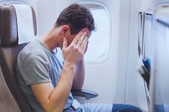 Jak se zbavit strachu z létání? Pomůže dobrá příprava, dýchání, hudba i aplikace
